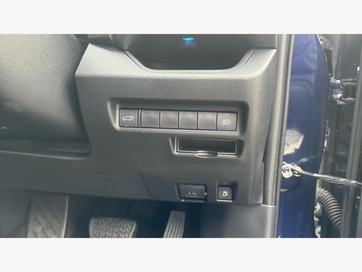 Used Toyota RAV4 2021 for sale - 76398351: Photo 33