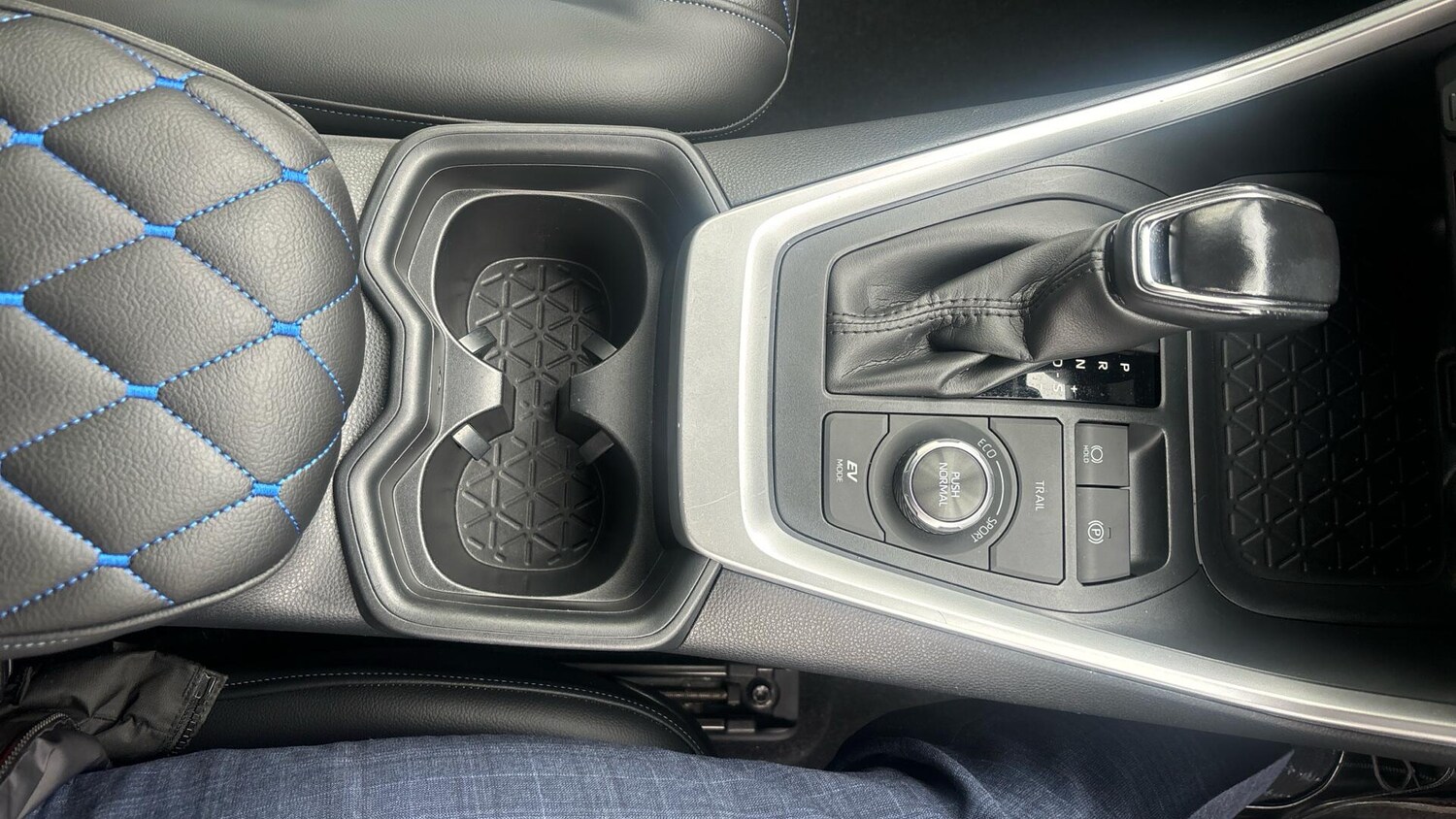 Used Toyota RAV4 2021 for sale - 76398351: Photo 36