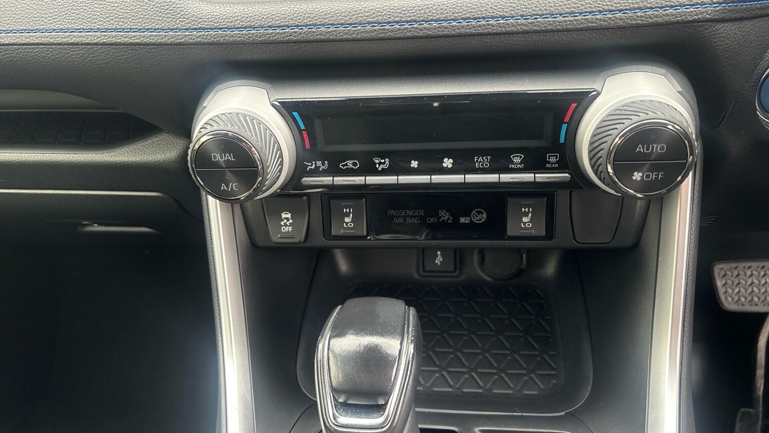 Used Toyota RAV4 2021 for sale - 76398351: Photo 37