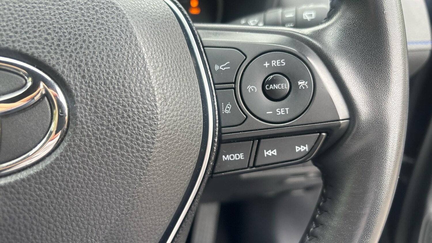 Used Toyota RAV4 2021 for sale - 76398351: Photo 38