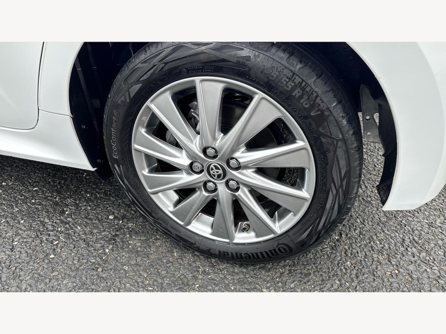 Used Toyota Yaris 2023 for sale - 77267644: Photo 25