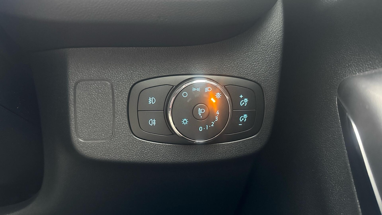 Used Ford Puma 2024 for sale - 76865390: Photo 33