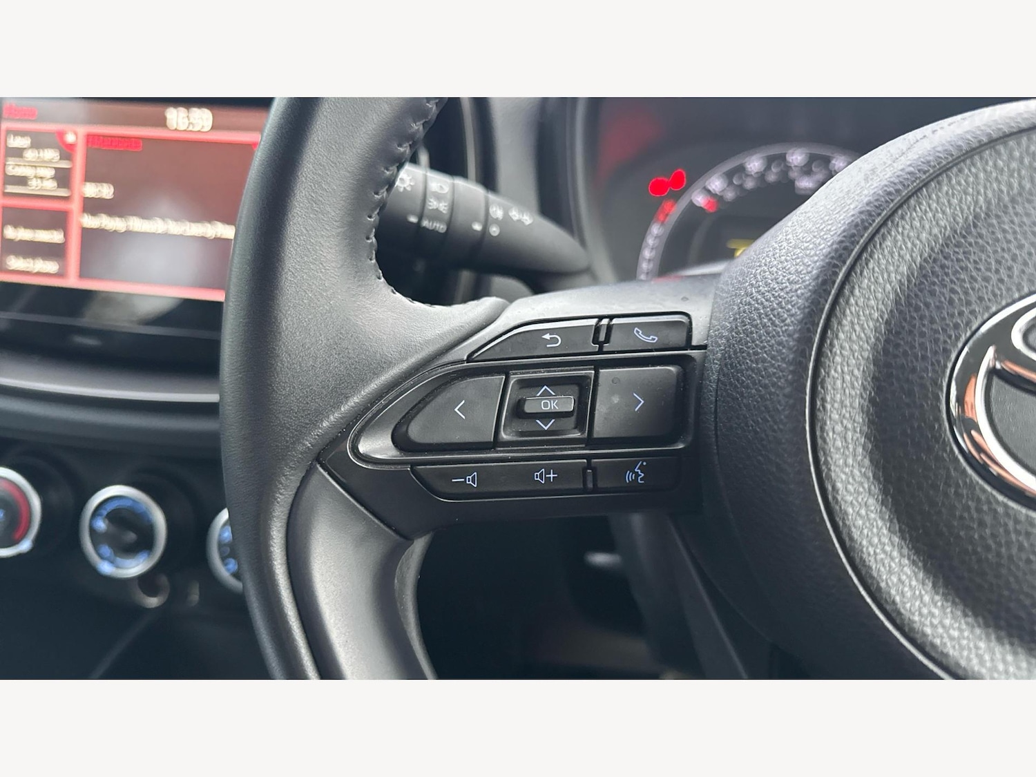 Used Toyota Aygo X 2023 for sale - 76832506: Photo 31