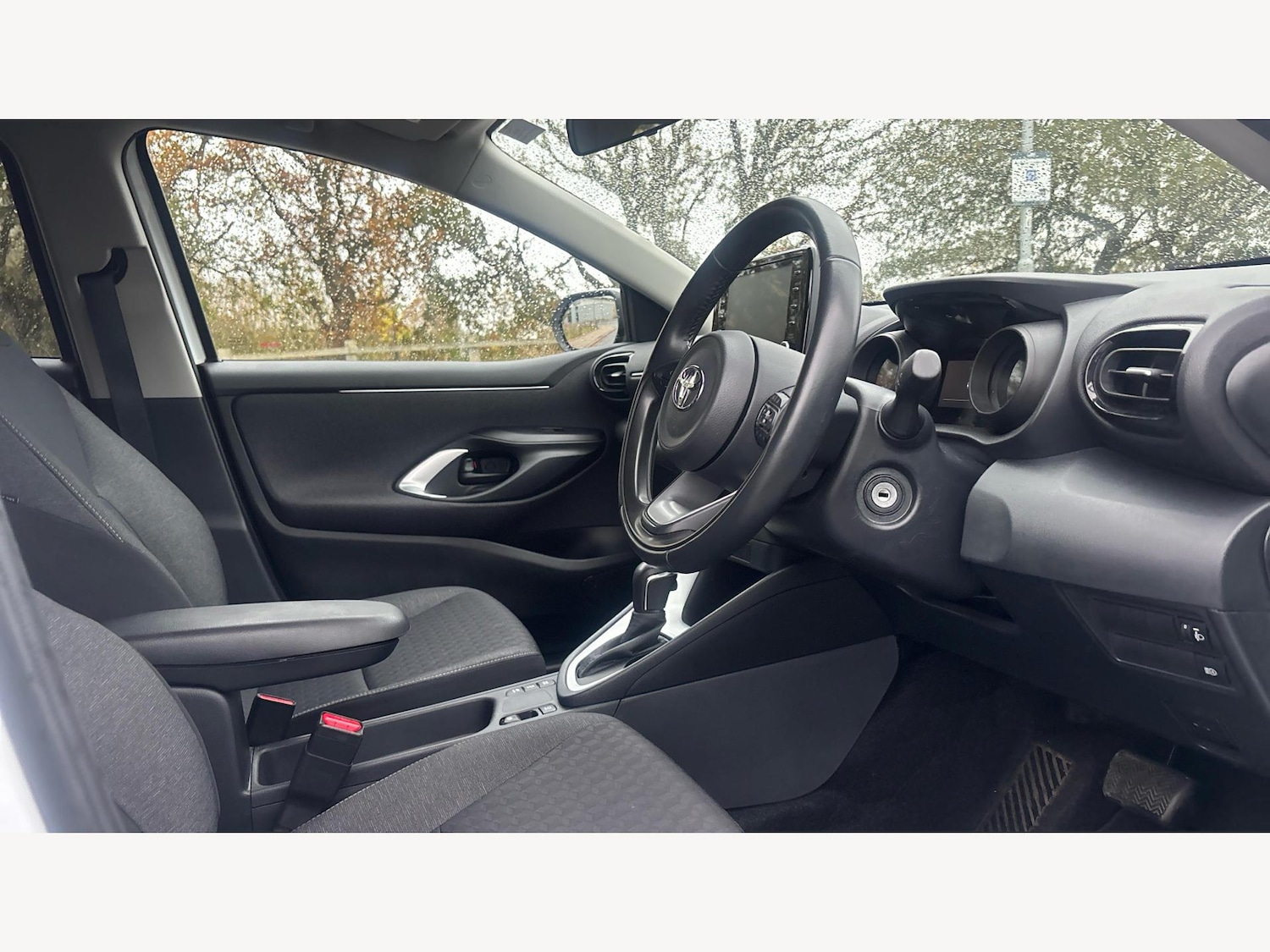 Used Toyota Yaris for sale - 77191408: Photo 13