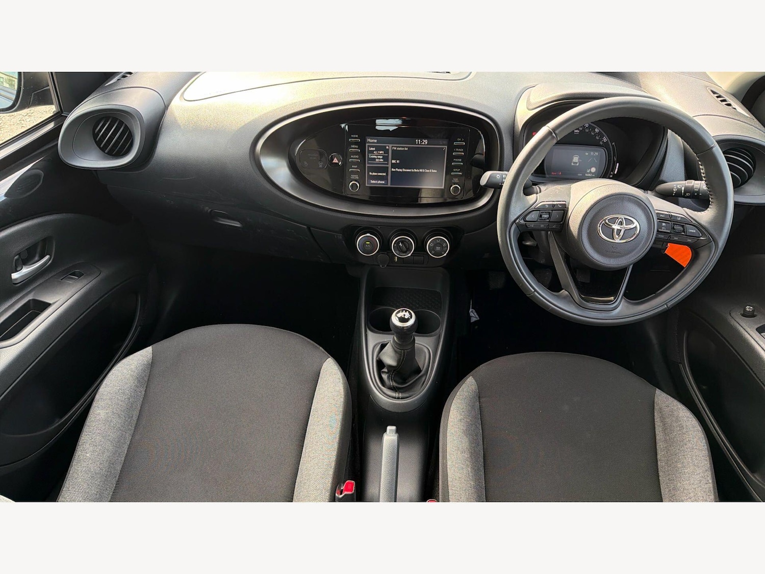 Used Toyota Aygo X for sale - 77737842: Photo 30