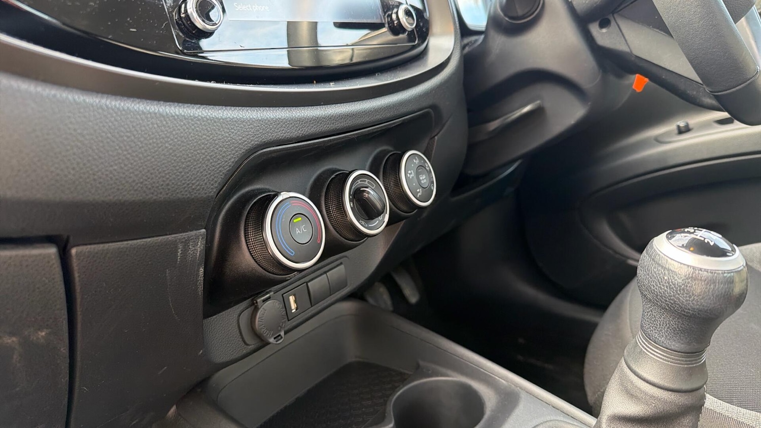 Used Toyota Aygo X for sale - 77737842: Photo 32