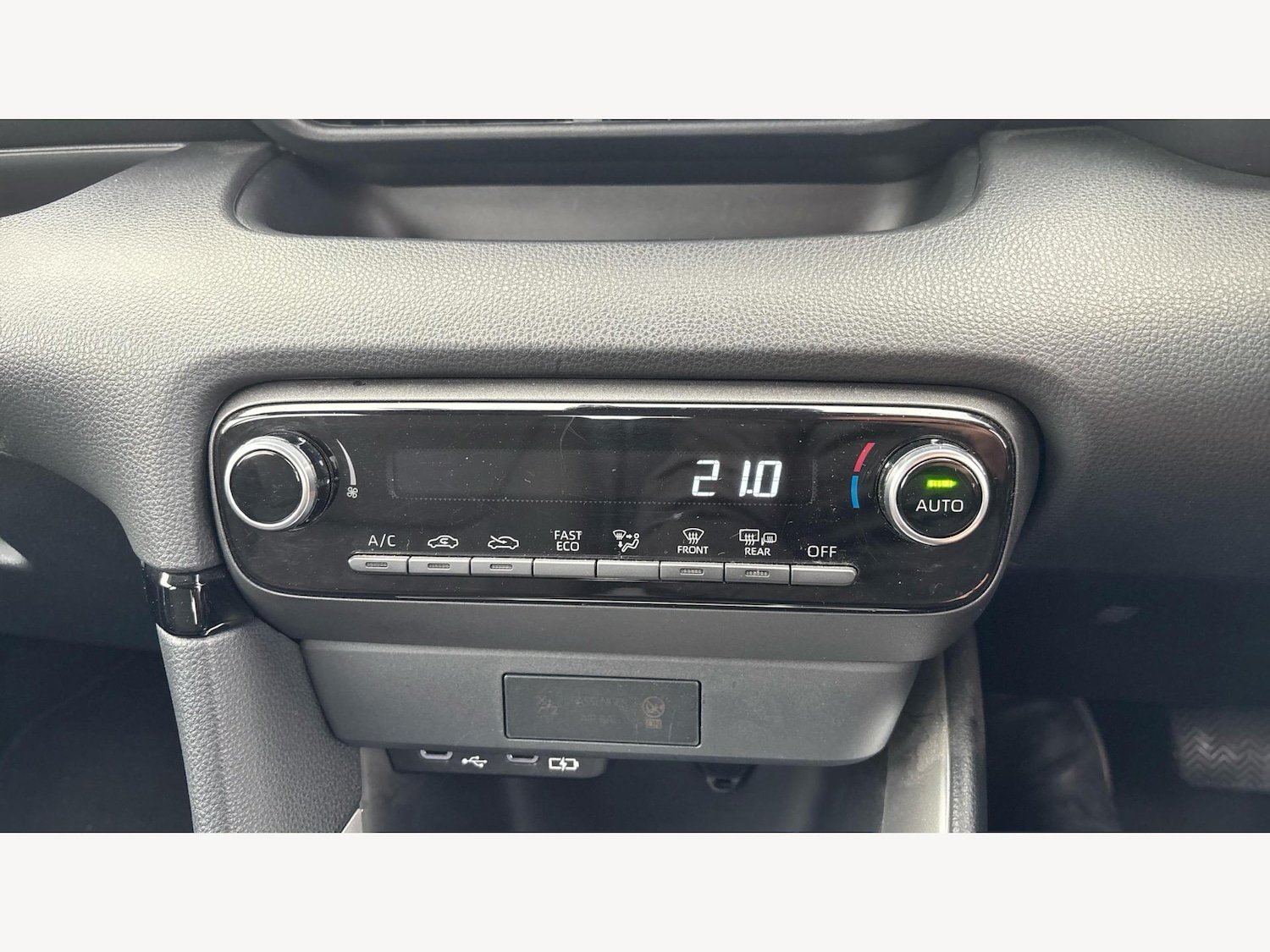 Used Toyota Yaris for sale - 77267837: Photo 30