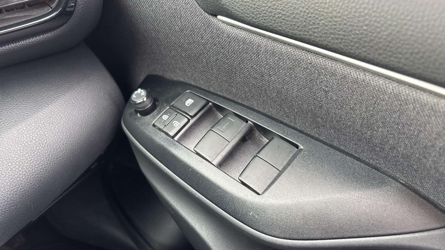 Used Toyota Yaris for sale - 77267837: Photo 33