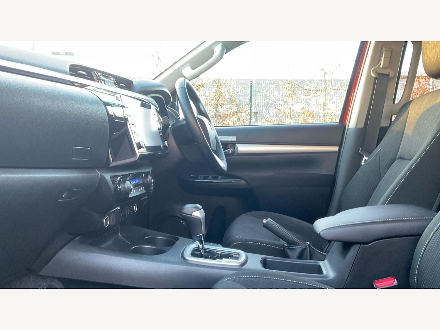 Used Toyota Hilux 2022 for sale - 76735288: Photo 12