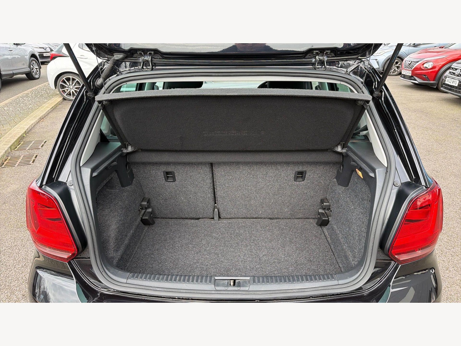 Used Volkswagen Polo 2016 for sale - 77646245: Photo 16