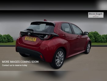 Used Toyota Yaris 2022 for sale - 78048177: Photo