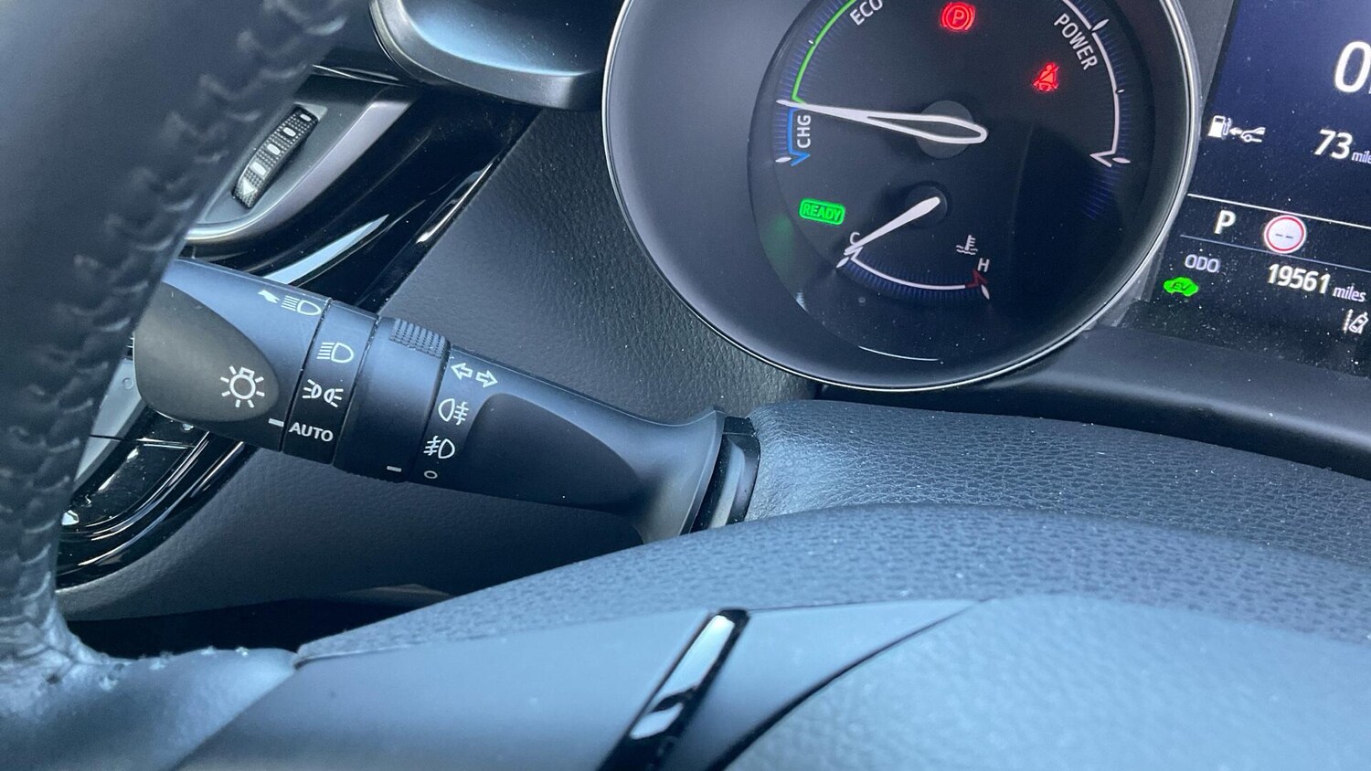 Used Toyota C-HR for sale - 77738357: Photo 32