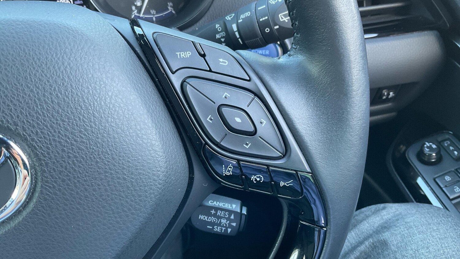 Used Toyota C-HR for sale - 77738357: Photo 34