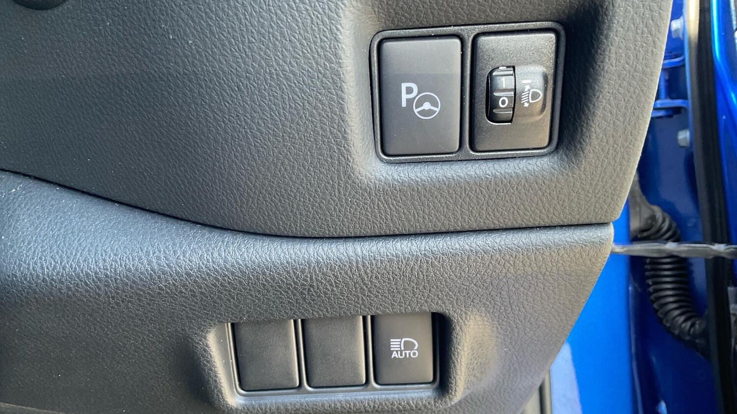 Used Toyota C-HR for sale - 77738357: Photo 36