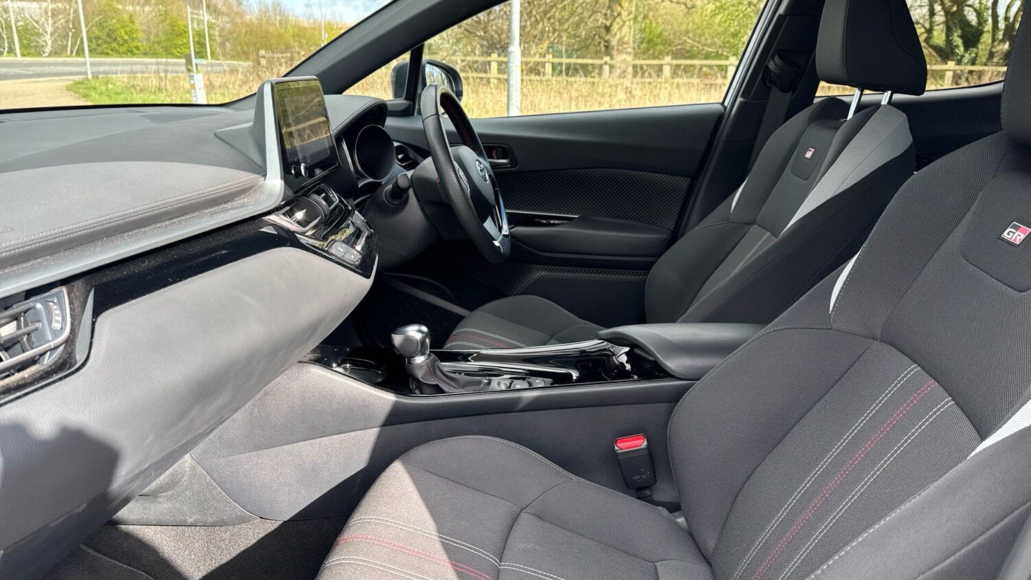 Used Toyota C-HR 2023 for sale - 78072977: Photo 12