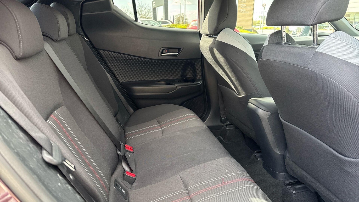 Used Toyota C-HR 2023 for sale - 78072977: Photo 14