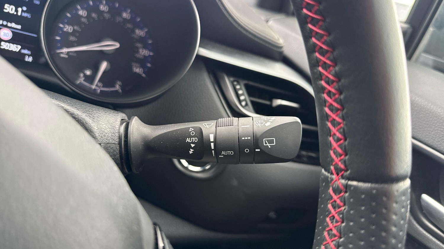 Used Toyota C-HR 2023 for sale - 78072977: Photo 37