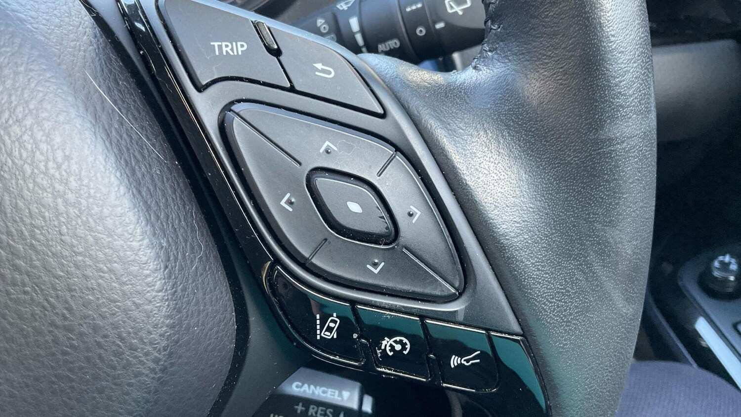 Used Toyota C-HR 2023 for sale - 77267736: Photo 37