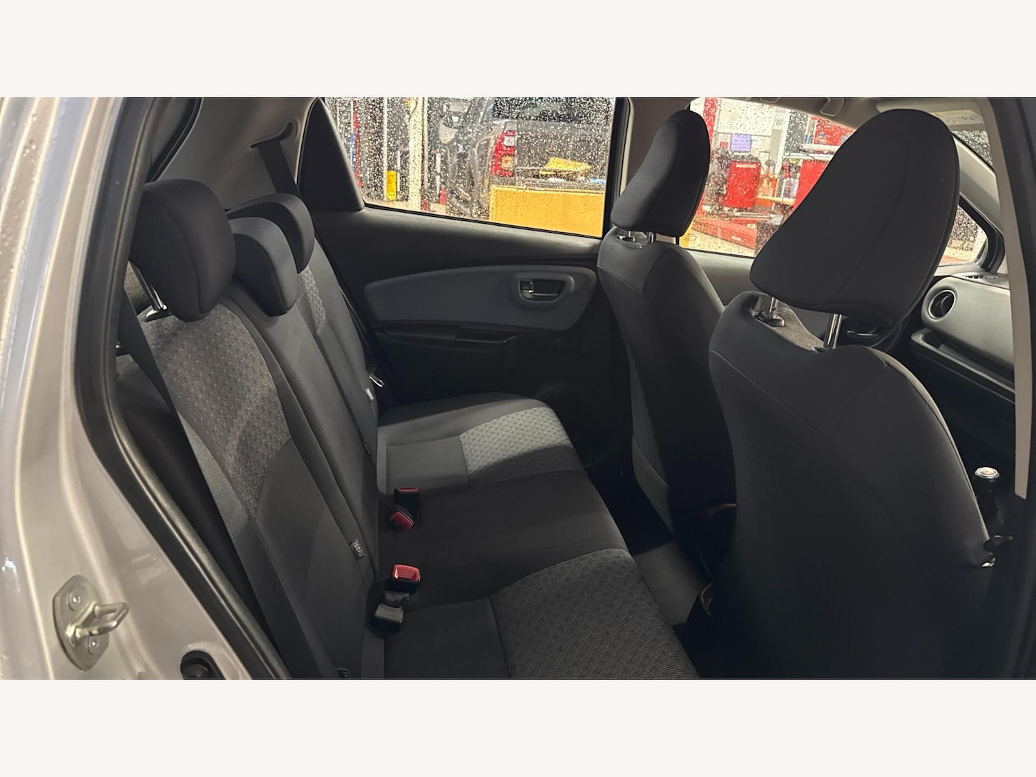 Used Toyota Yaris 2015 for sale - 77574069: Photo 14