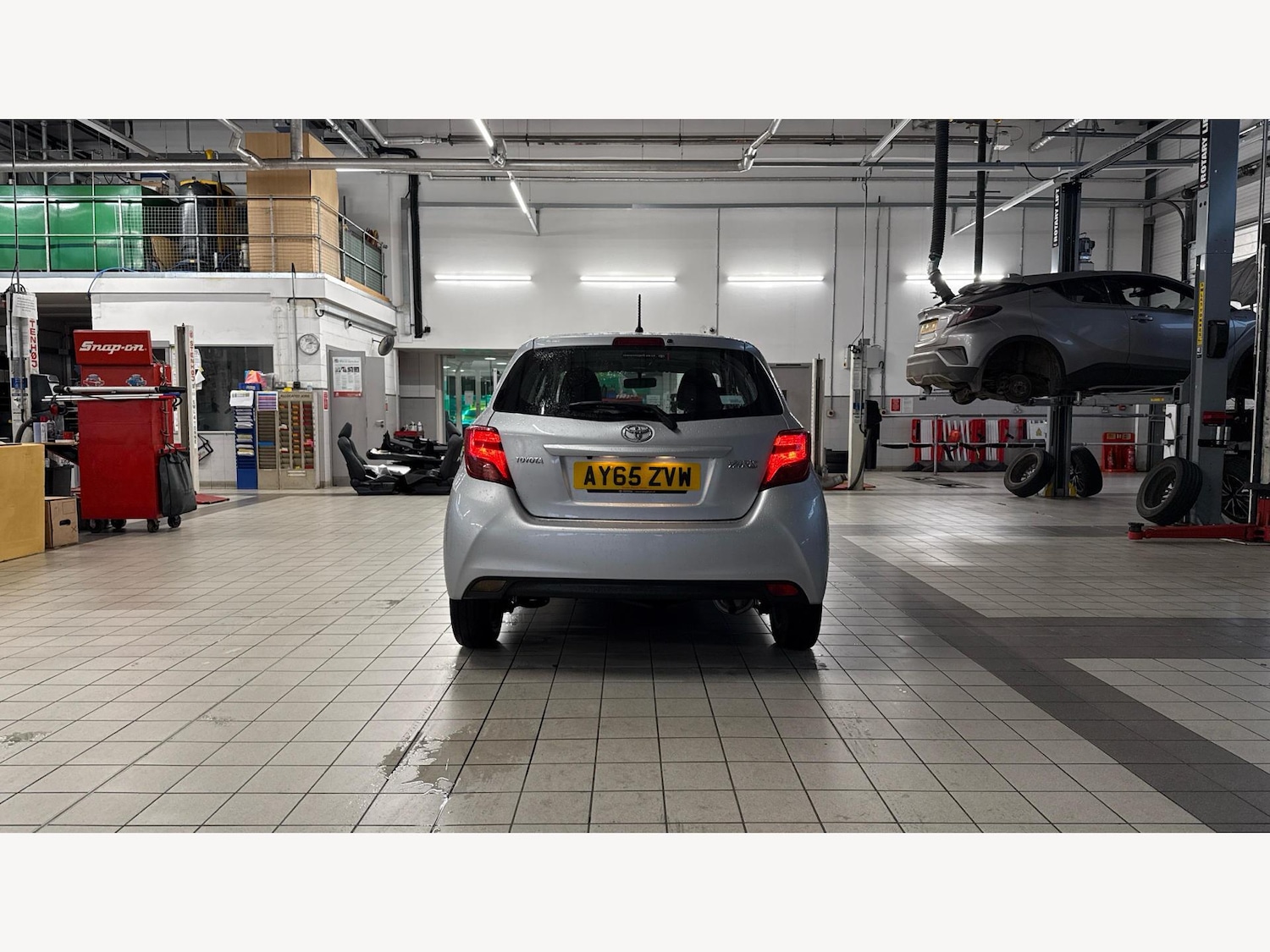 Used Toyota Yaris 2015 for sale - 77574069: Photo 21