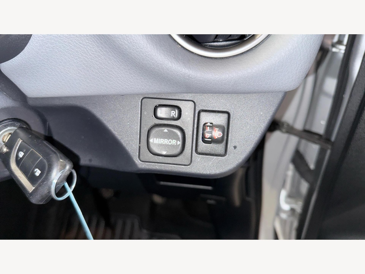 Used Toyota Yaris 2015 for sale - 77574069: Photo 24