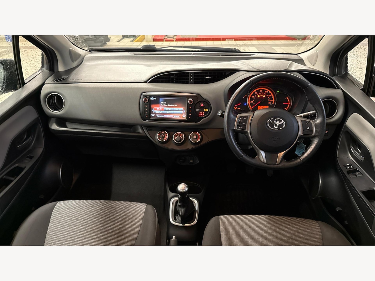 Used Toyota Yaris 2015 for sale - 77574069: Photo 7