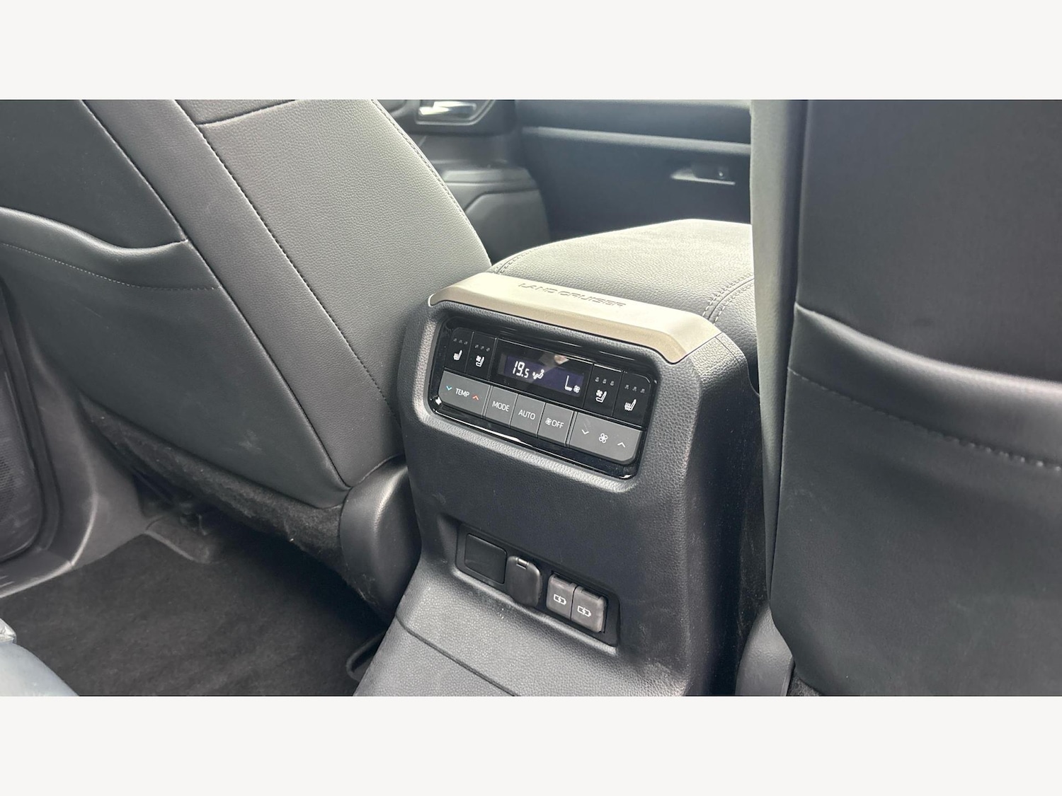 Used Toyota Land Cruiser 2024 for sale - 77344031: Photo 29