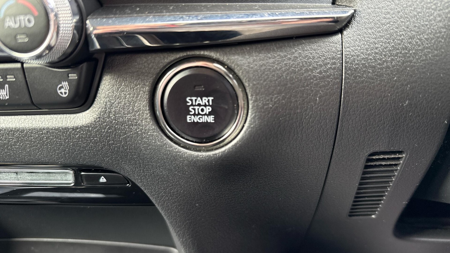 Used Mazda CX-30 2020 for sale - 77982510: Photo 35