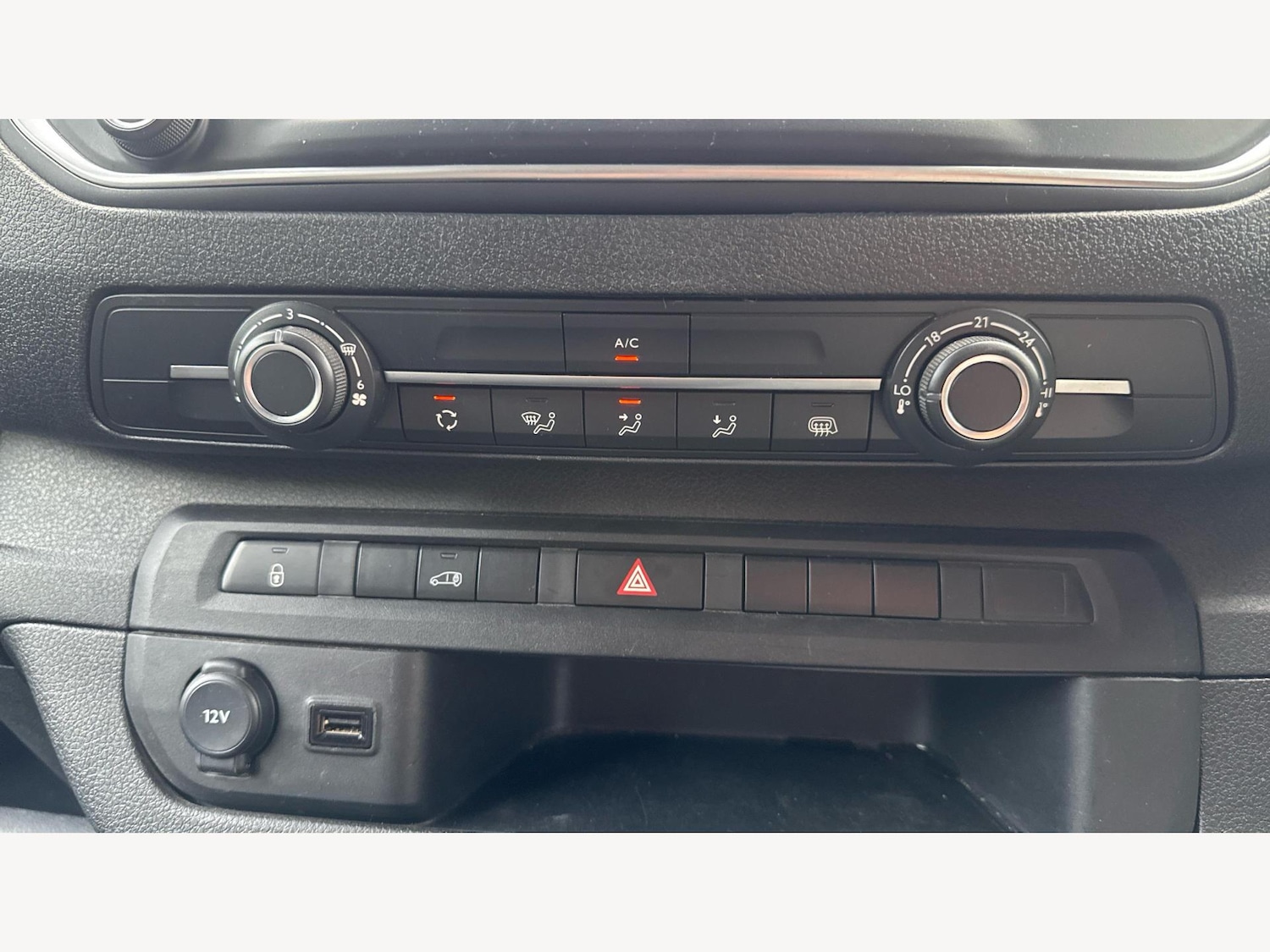 Used Toyota ProAce 2023 for sale - 77057356: Photo 25