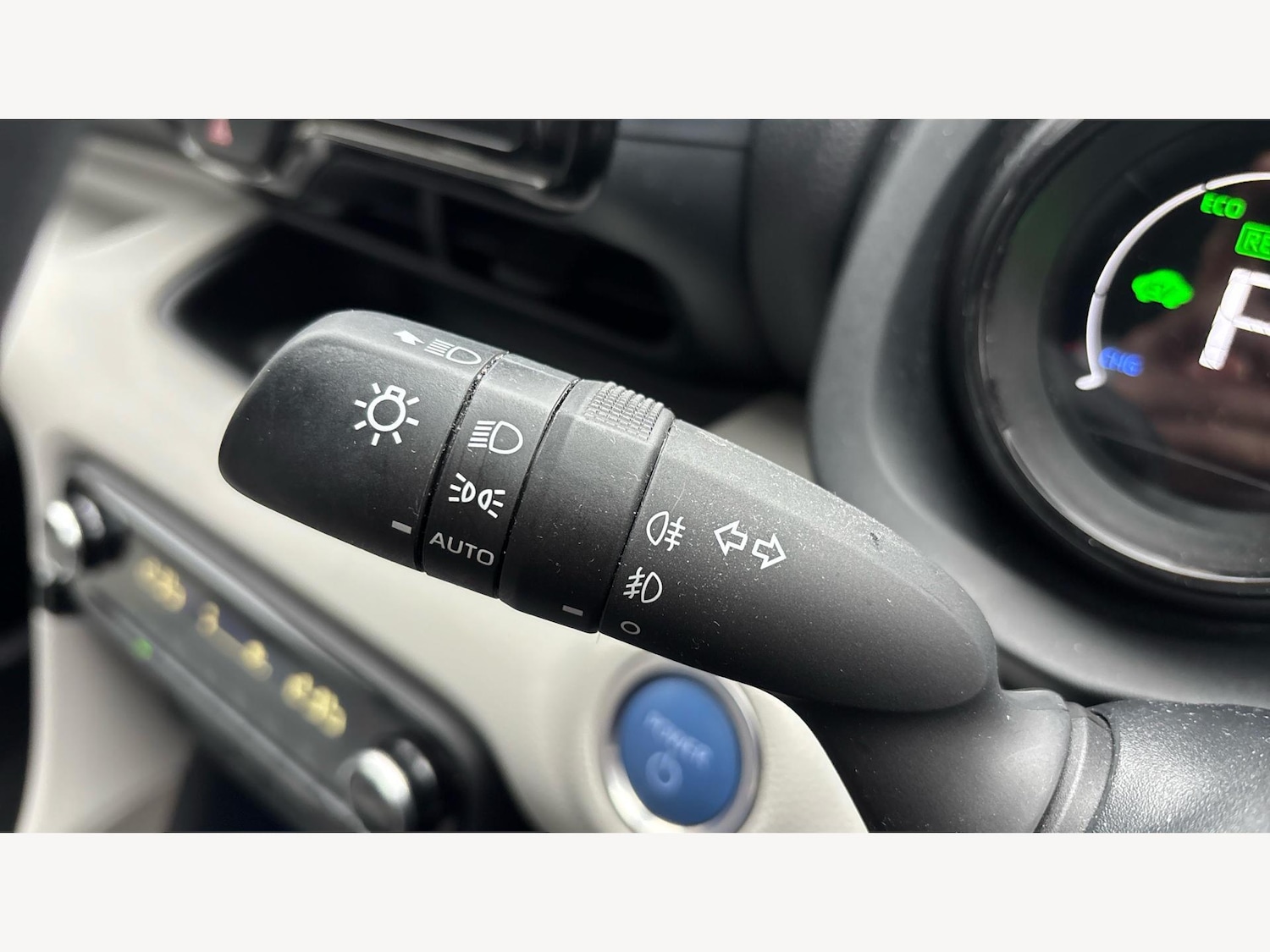 Used Toyota Yaris 2022 for sale - 76592863: Photo 25