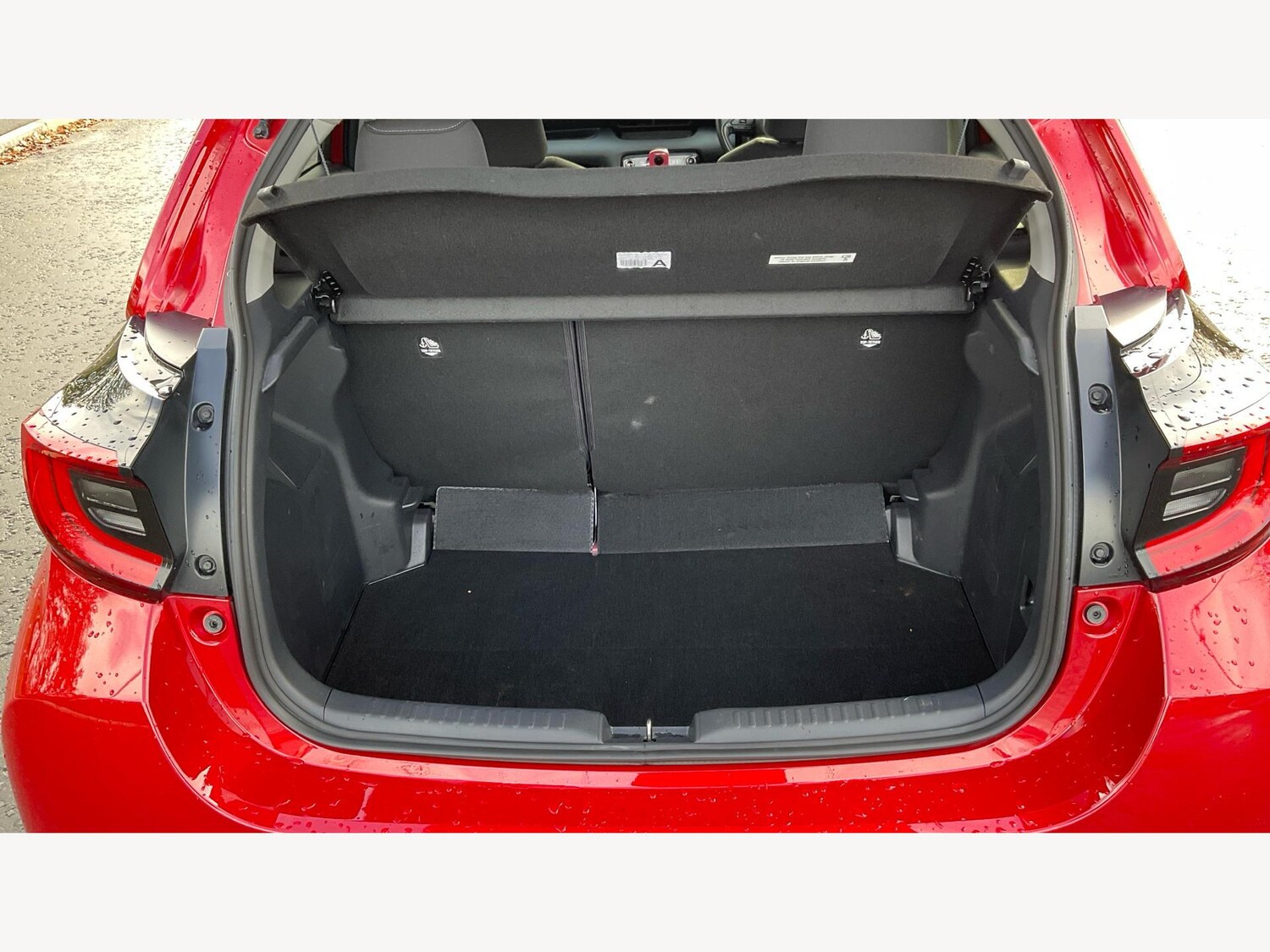 Used Toyota Yaris 2022 for sale - 77215236: Photo 16