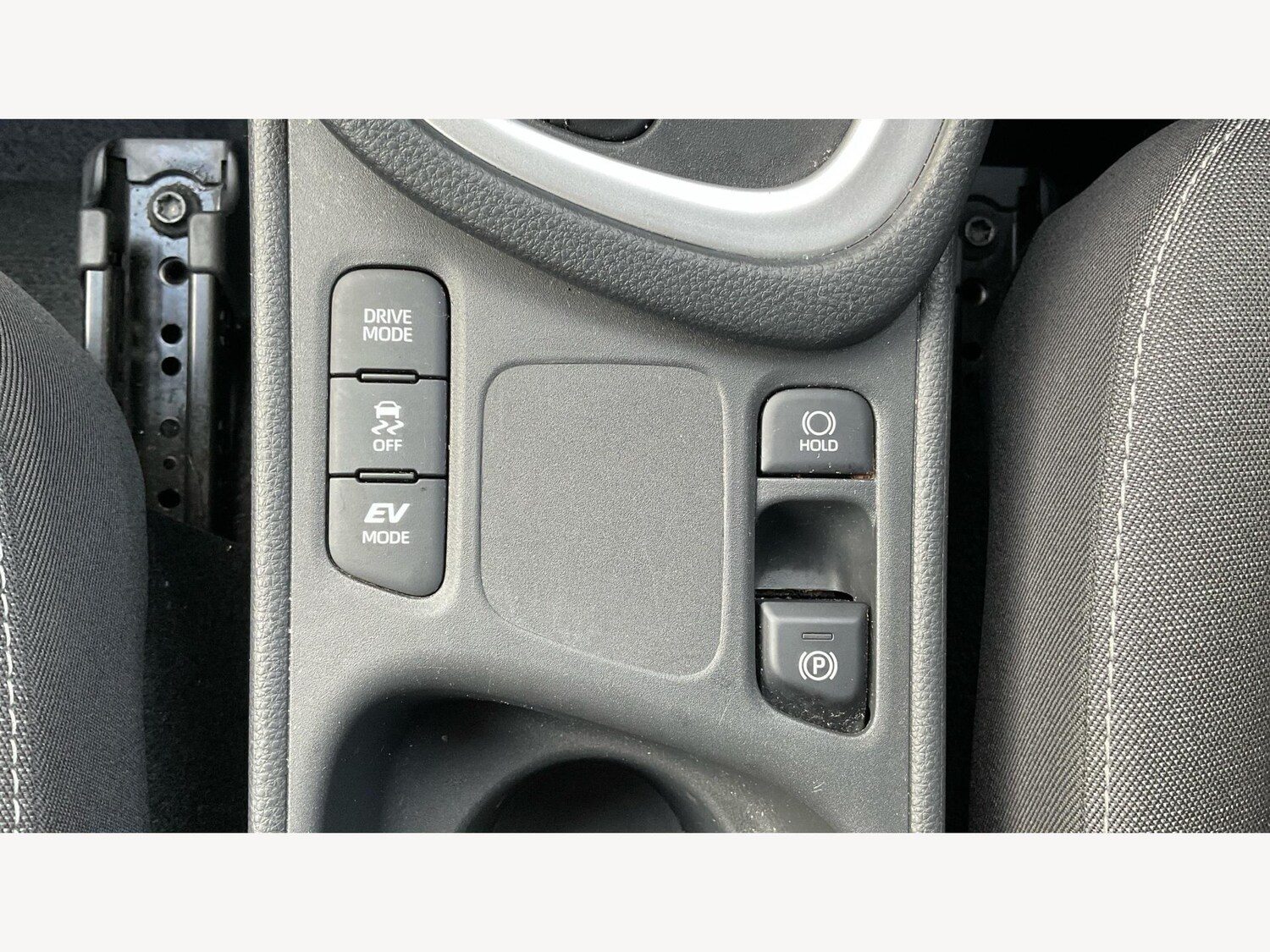 Used Toyota Yaris 2022 for sale - 77215236: Photo 28