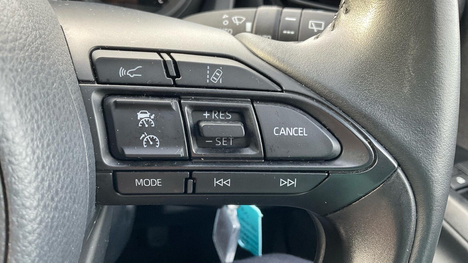 Used Toyota Yaris 2022 for sale - 77215236: Photo 32