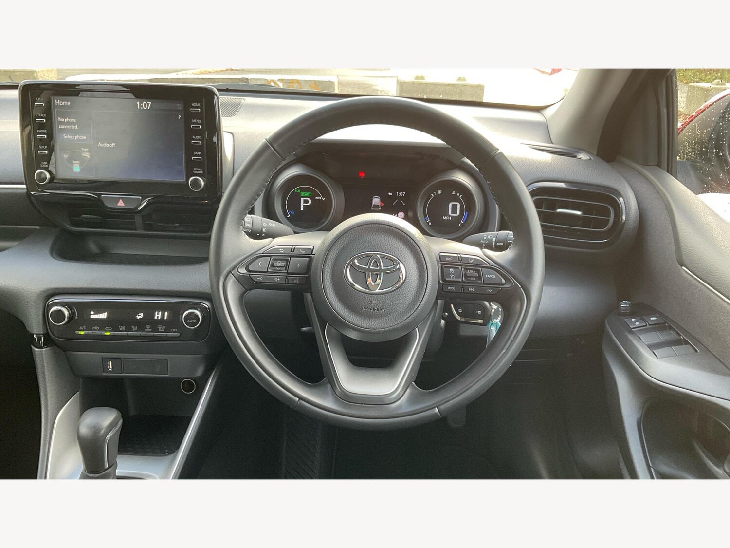 Used Toyota Yaris 2022 for sale - 77215236: Photo 8