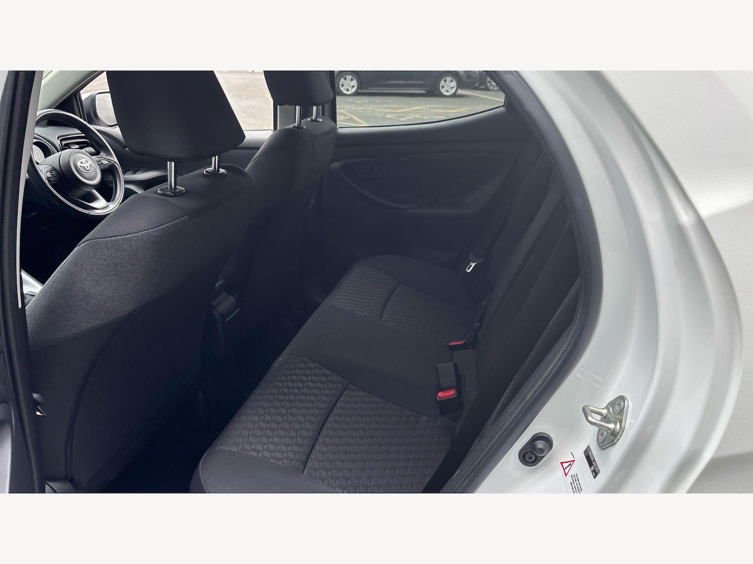 Used Toyota Yaris for sale - 78115150: Photo 15