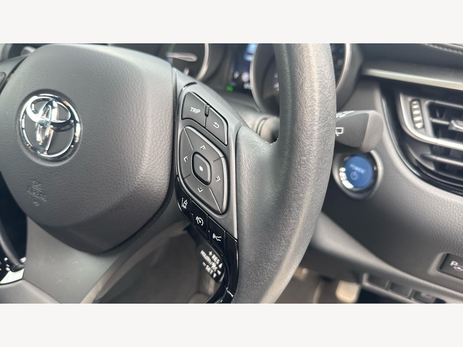 Used Toyota C-HR 2023 for sale - 77612315: Photo 26