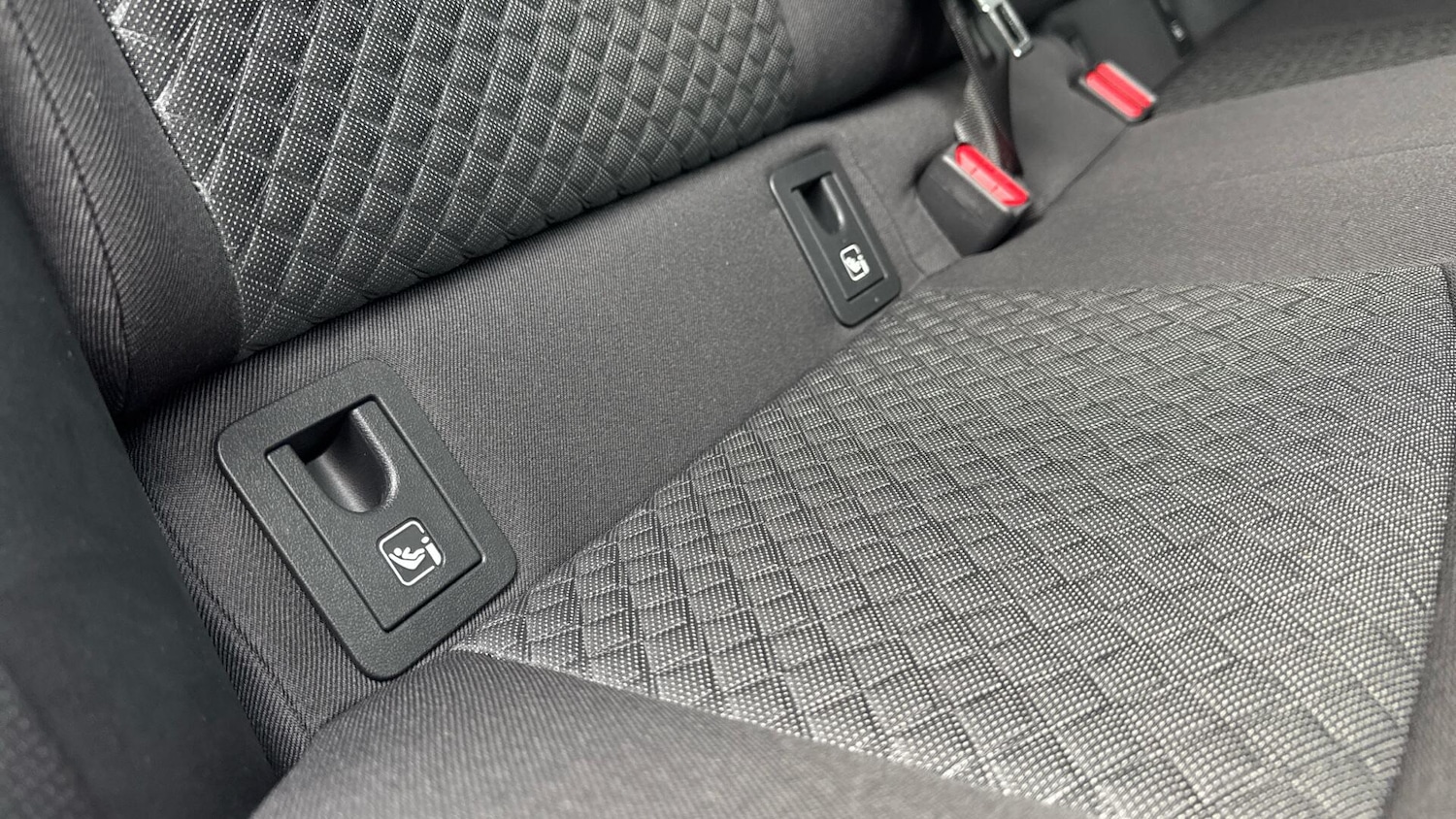 Used Toyota C-HR 2023 for sale - 77612315: Photo 33