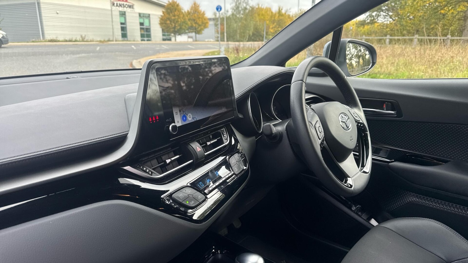 Used Toyota C-HR 2023 for sale - 77612315: Photo 35