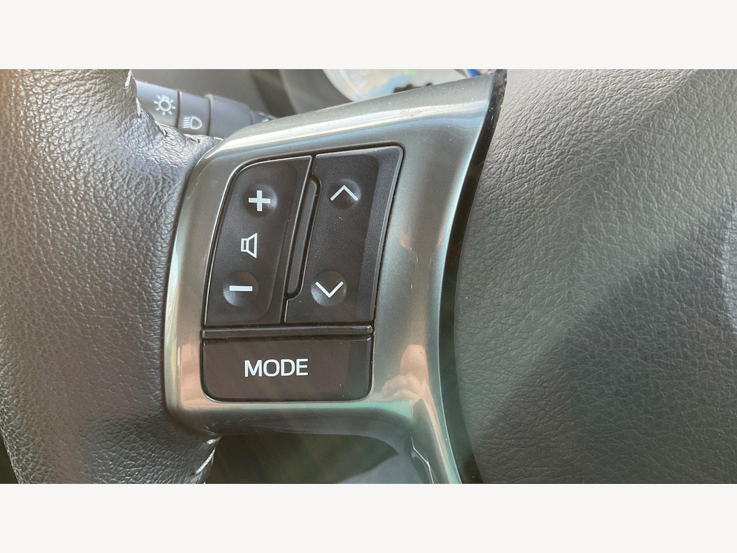 Used Toyota Yaris 2017 for sale - 77670597: Photo 29