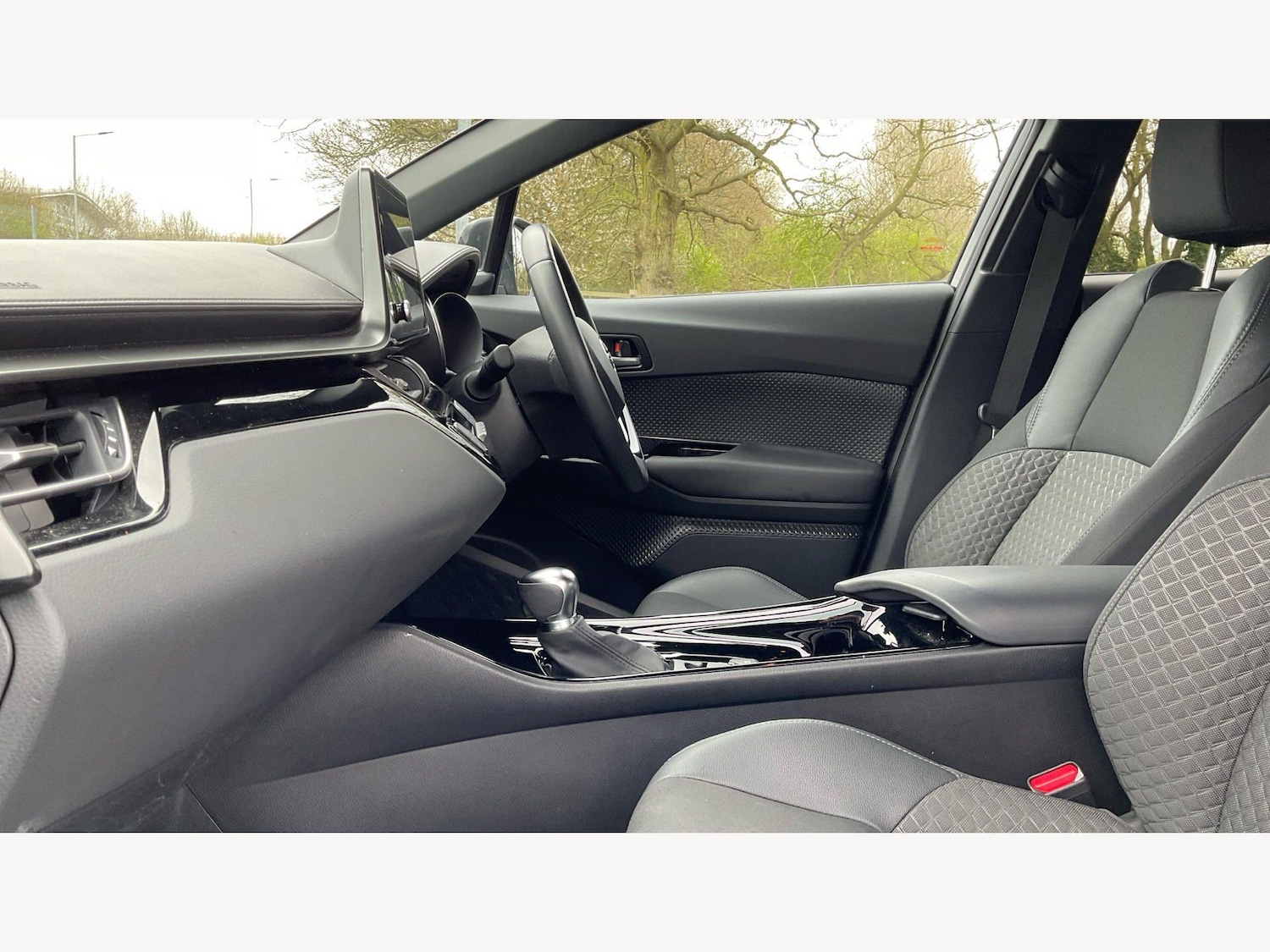 Used Toyota C-HR 2023 for sale - 78087116: Photo 12