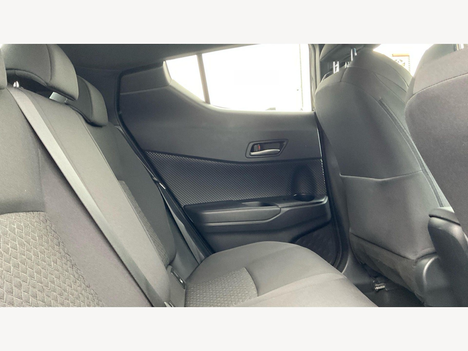 Used Toyota C-HR 2023 for sale - 78087116: Photo 14