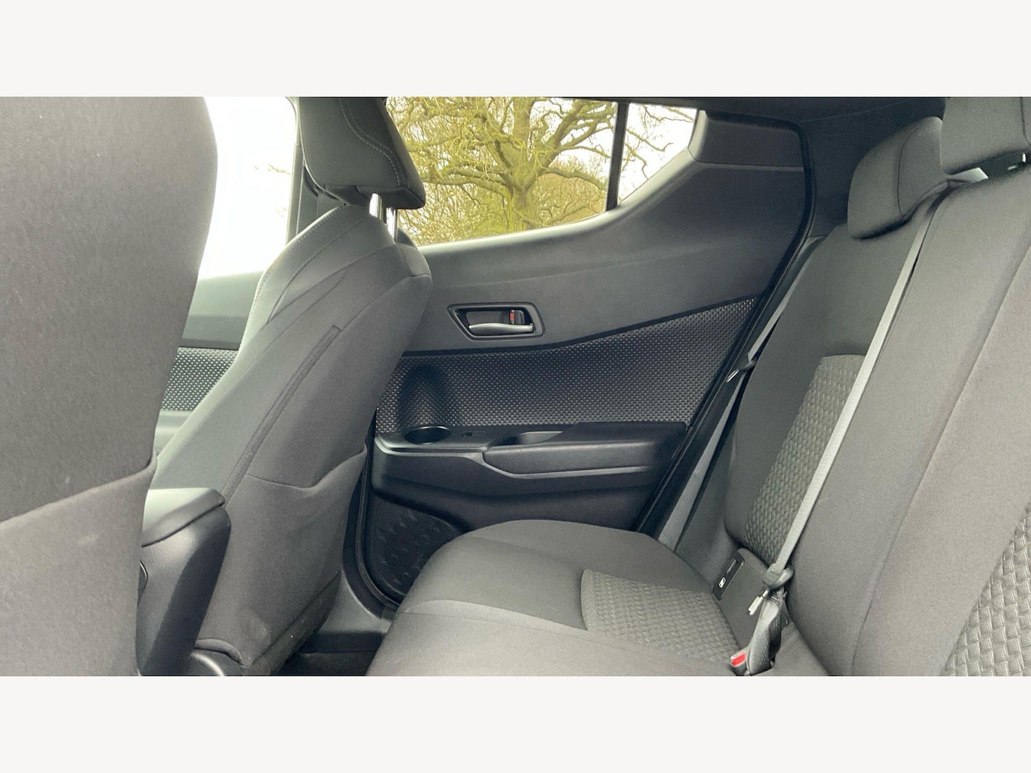 Used Toyota C-HR 2023 for sale - 78087116: Photo 15