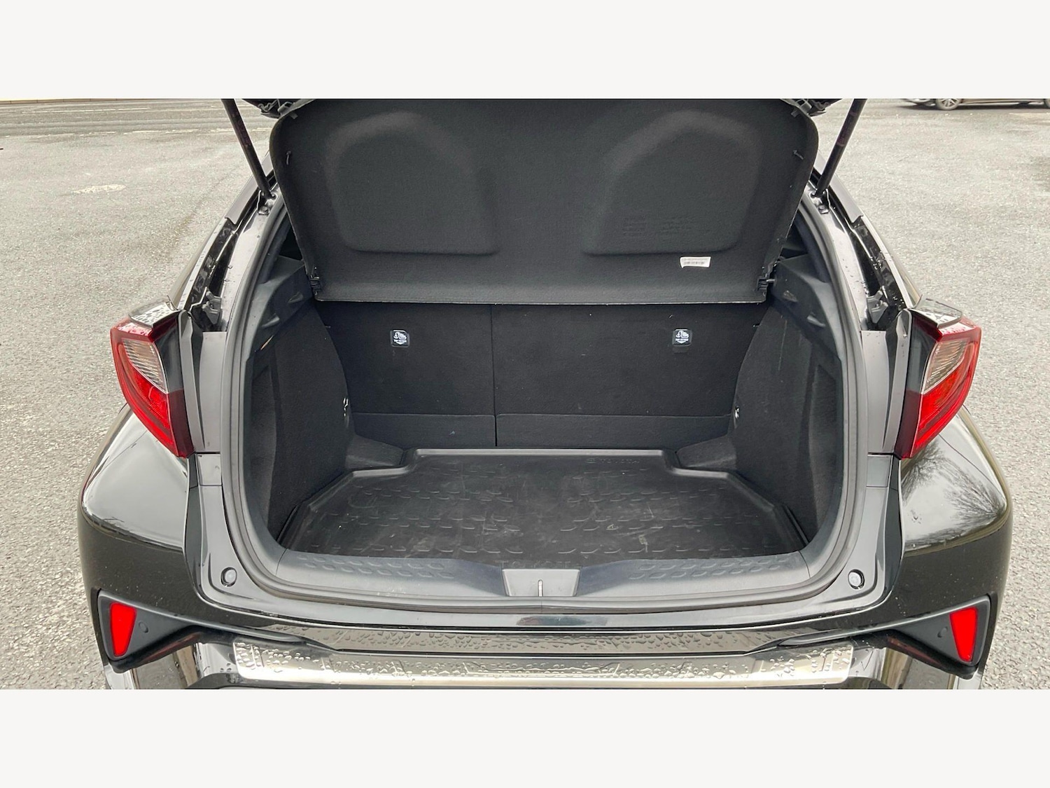 Used Toyota C-HR 2023 for sale - 78087116: Photo 16