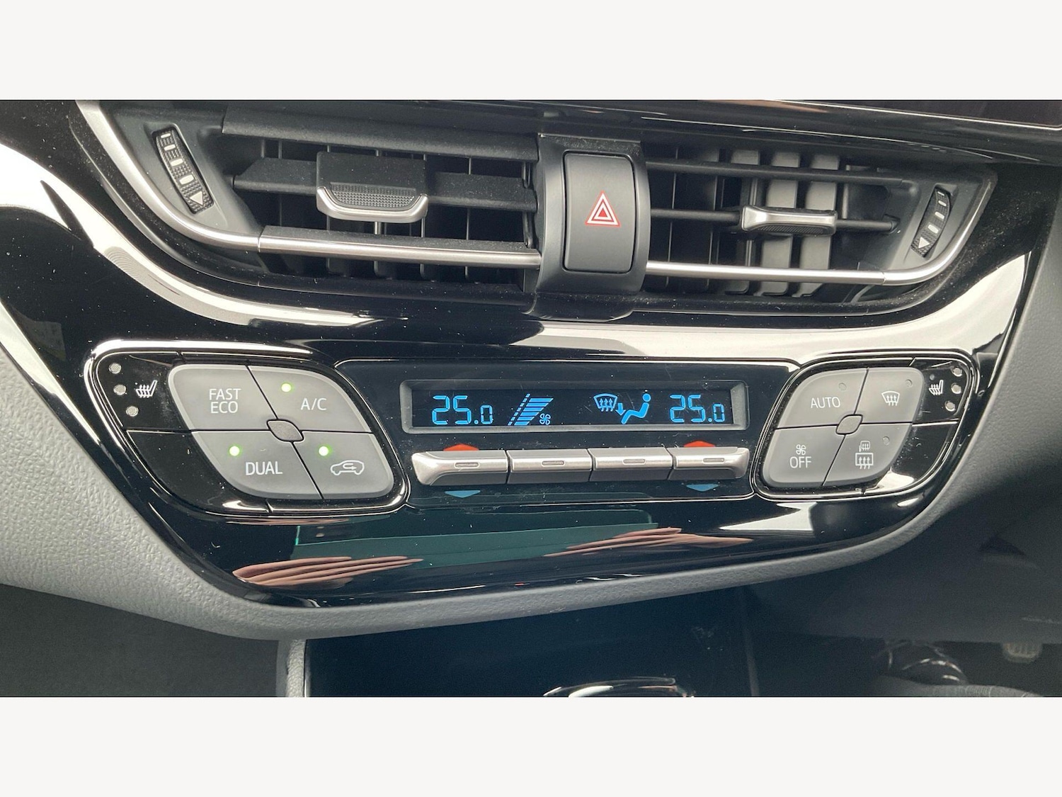 Used Toyota C-HR 2023 for sale - 78087116: Photo 31