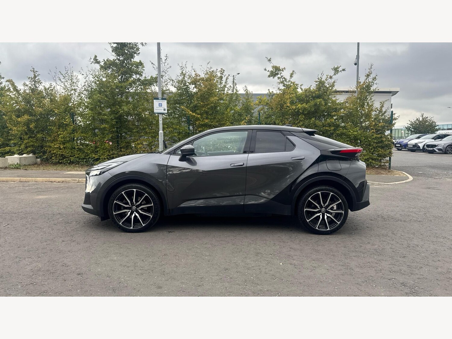 Used Toyota C-HR 2024 for sale - 77454788: Photo 19