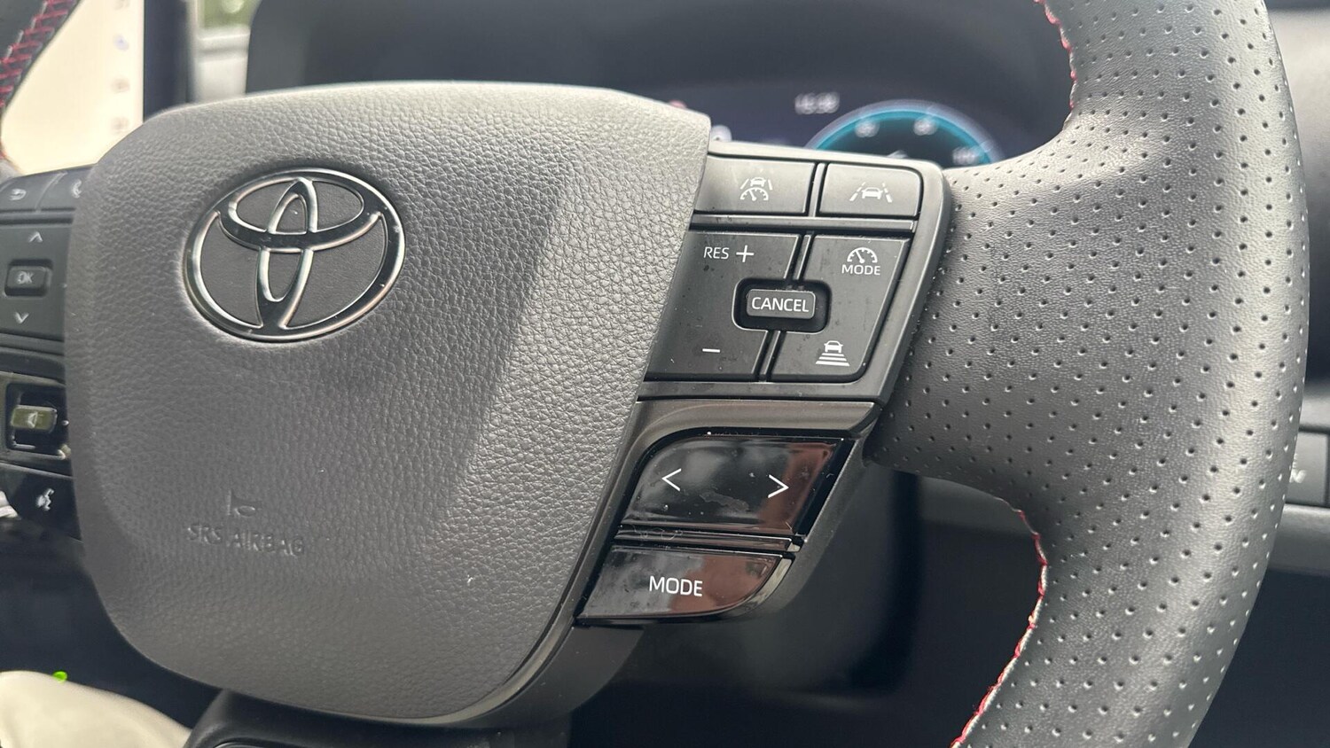 Used Toyota C-HR 2024 for sale - 77454788: Photo 38