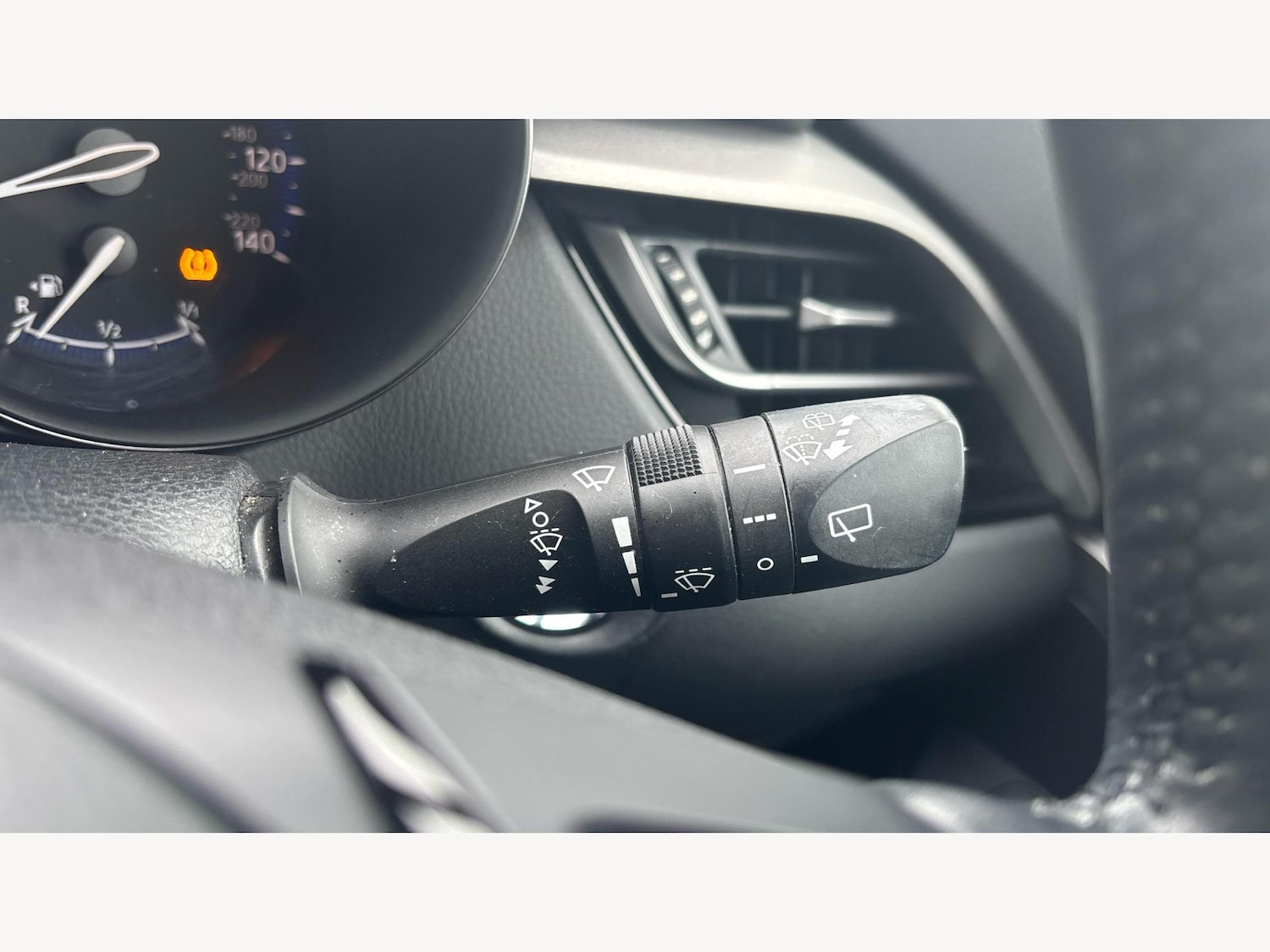 Used Toyota C-HR 2020 for sale - 77330733: Photo 25