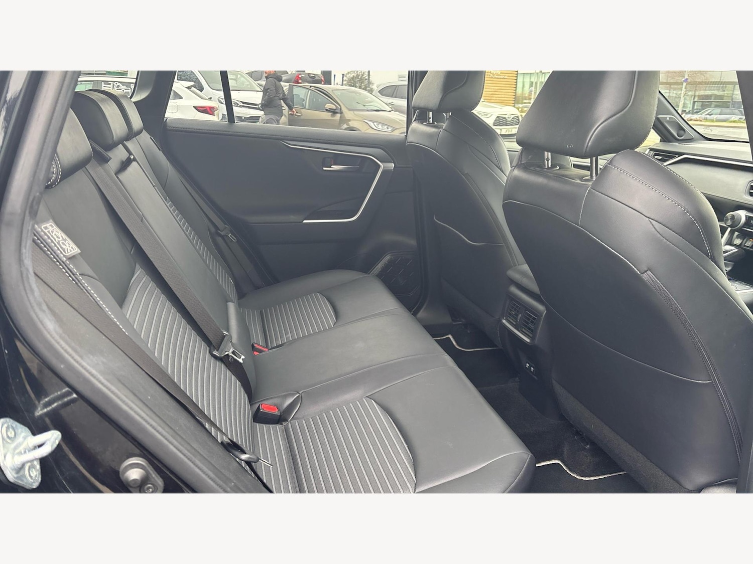 Used Toyota RAV4 2021 for sale - 77386969: Photo 14