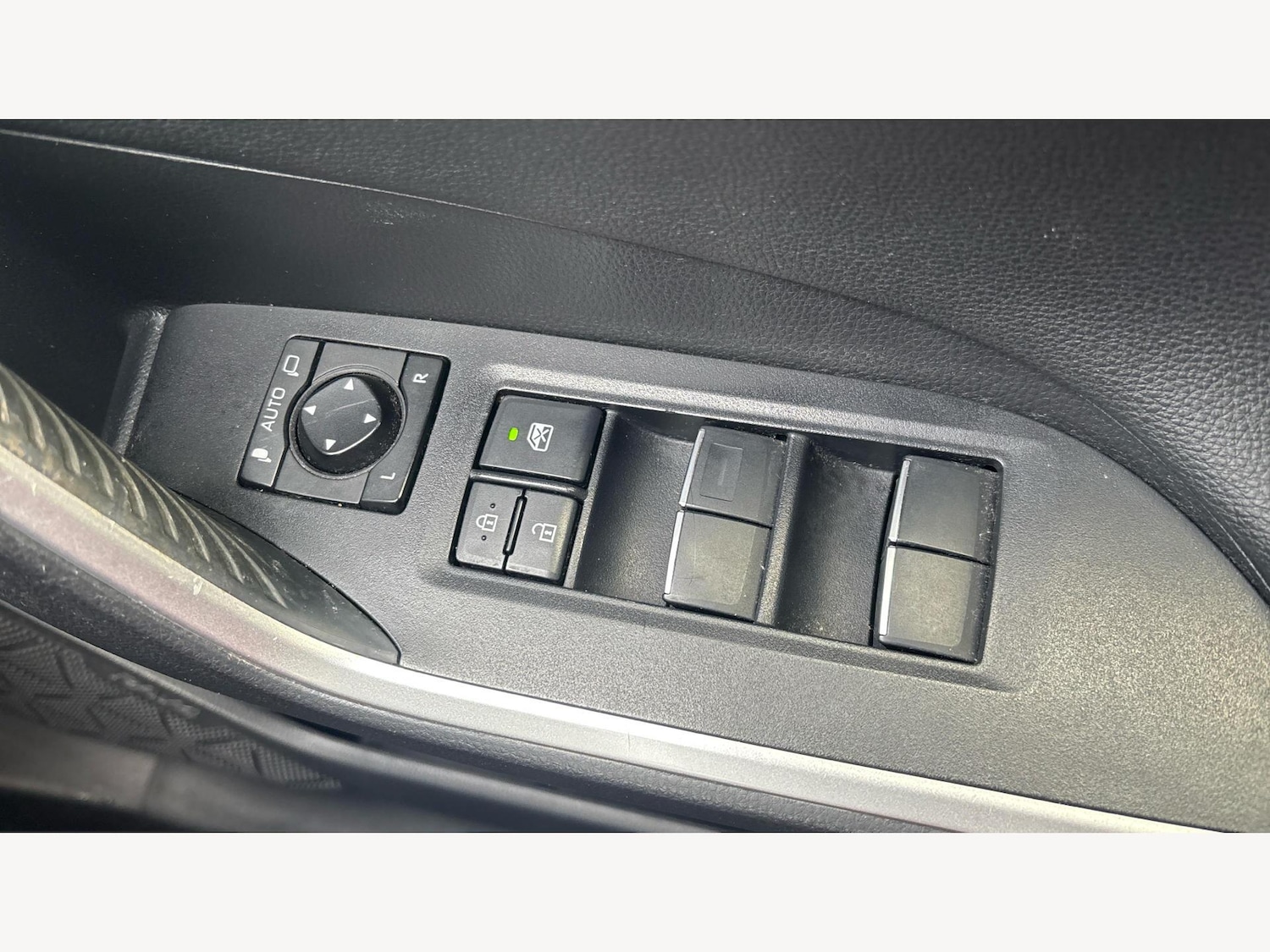 Used Toyota RAV4 2021 for sale - 77386969: Photo 26