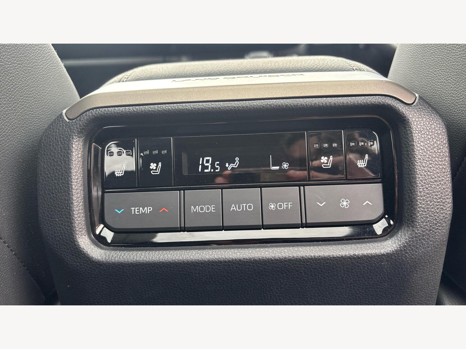 Used Toyota Land Cruiser 2024 for sale - 76499371: Photo 28